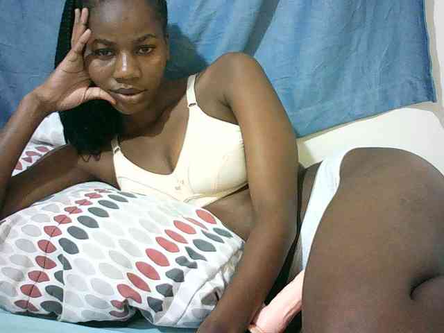 Sexyqueen2 webcam