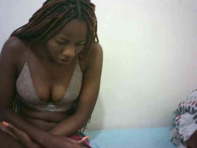 Sexyqueen2 webcam