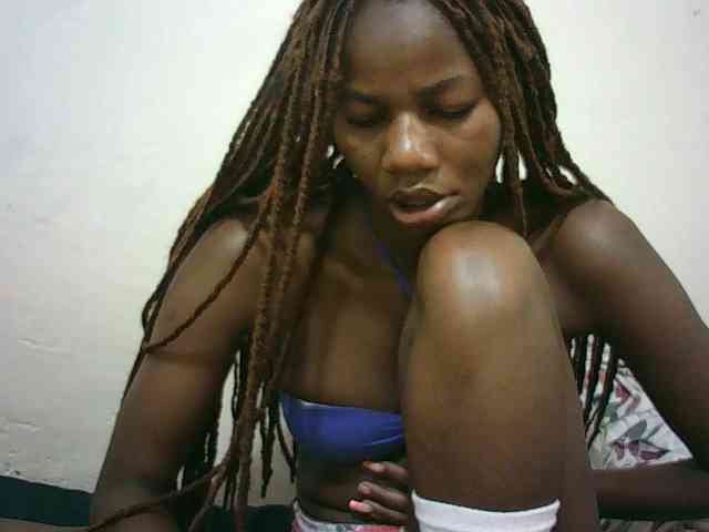 Sexyqueen2 webcam
