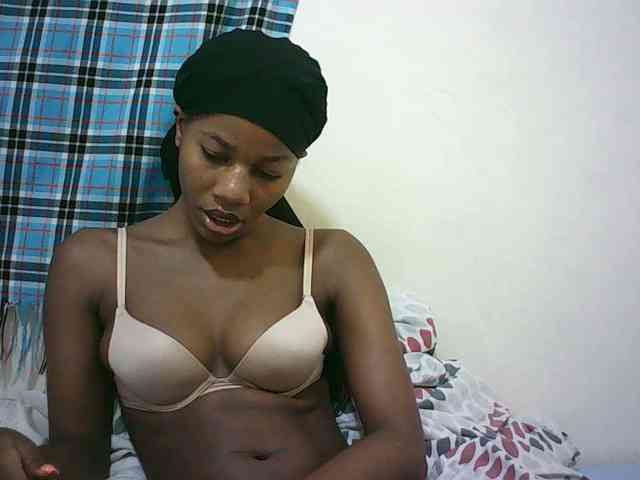 Sexyqueen2 webcam