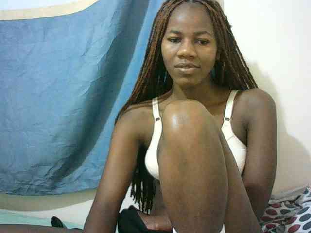 Sexyqueen2 Live Webcam on BongaCams