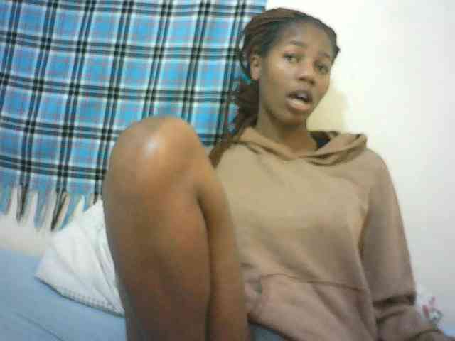 Sexyqueen2 webcam