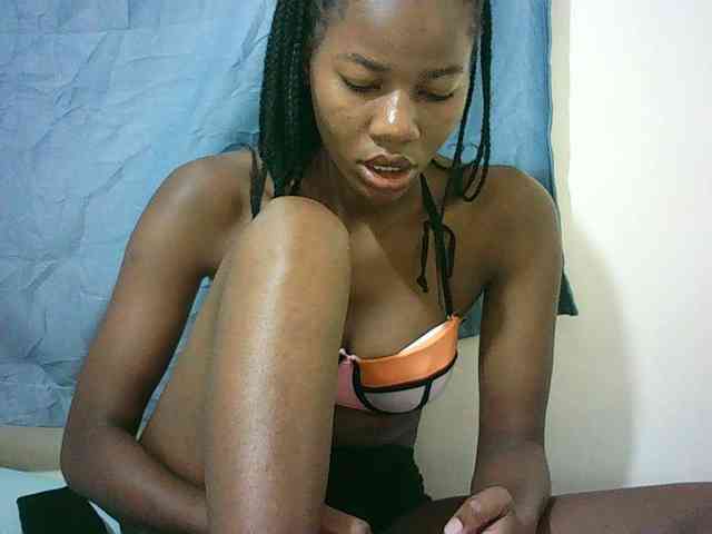 Sexyqueen2 webcam