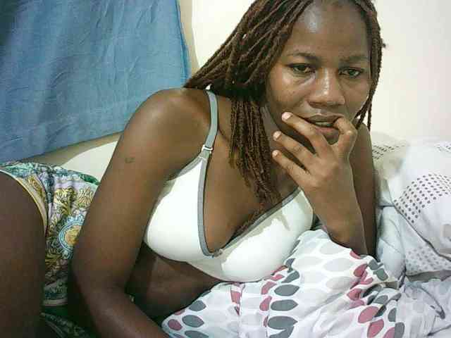 Sexyqueen2 webcam