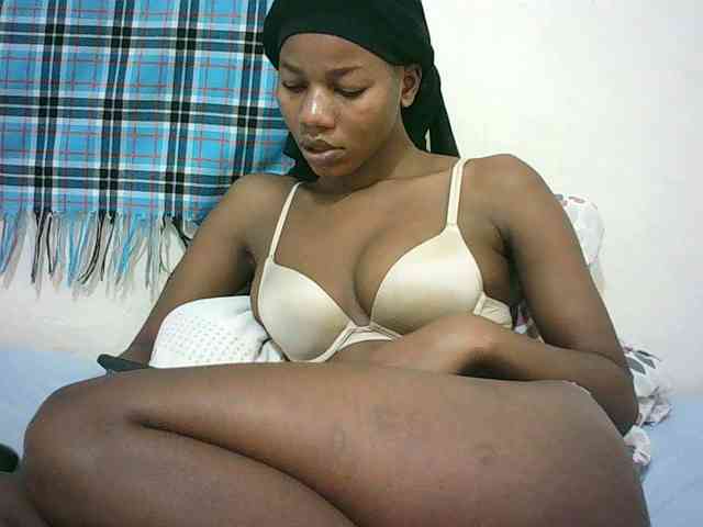 Sexyqueen2 webcam