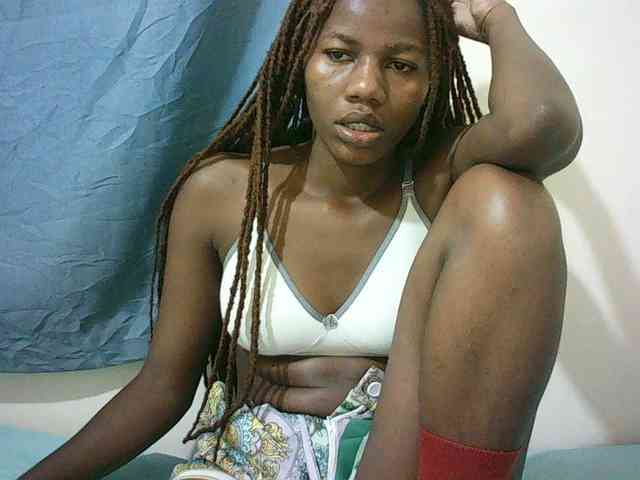 Sexyqueen2 webcam