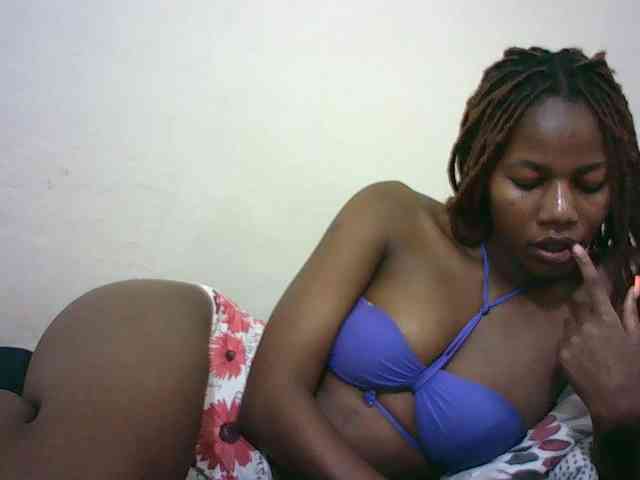 Sexyqueen2 webcam