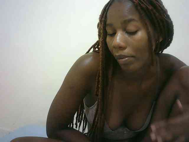 Sexyqueen2 webcam