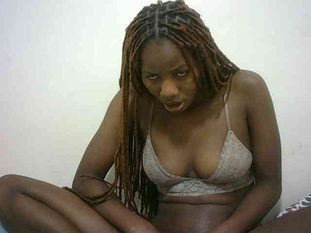 Sexyqueen2 webcam