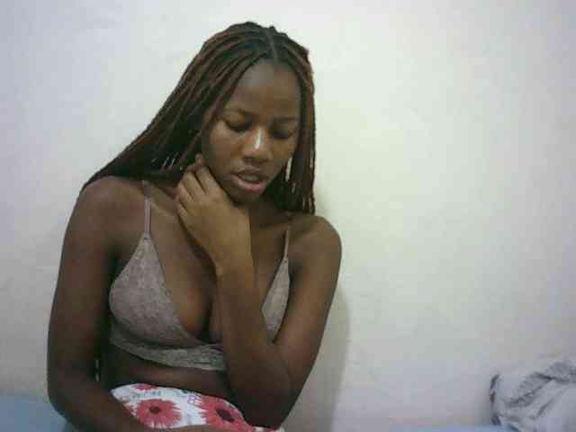 Sexyqueen2 webcam