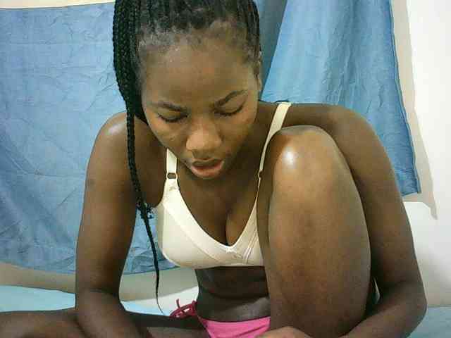 Sexyqueen2 webcam