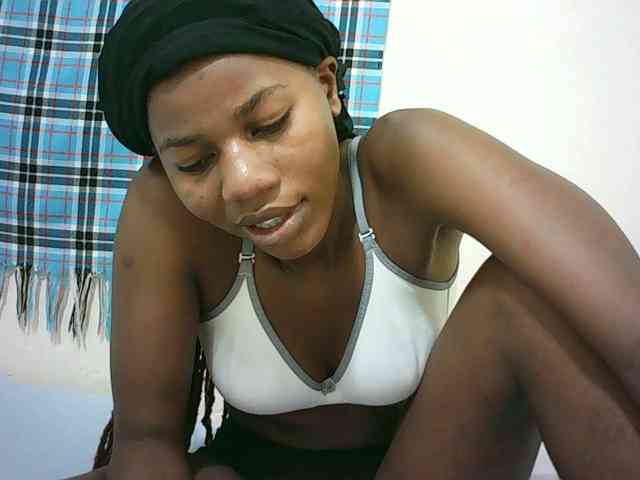Sexyqueen2 webcam