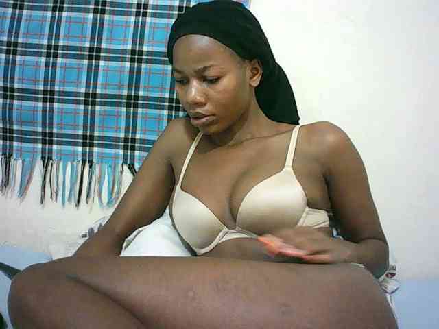 Sexyqueen2 webcam