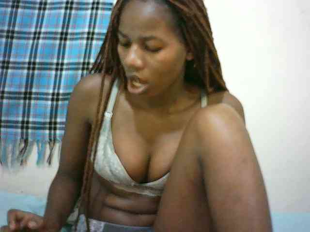 Sexyqueen2 webcam