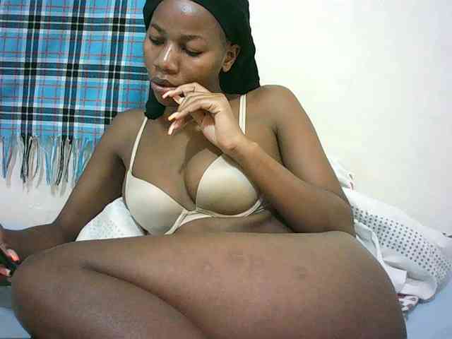 Sexyqueen2 webcam
