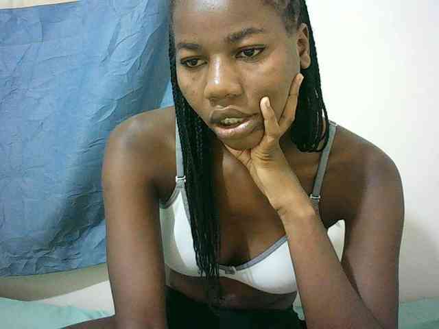 Sexyqueen2 webcam