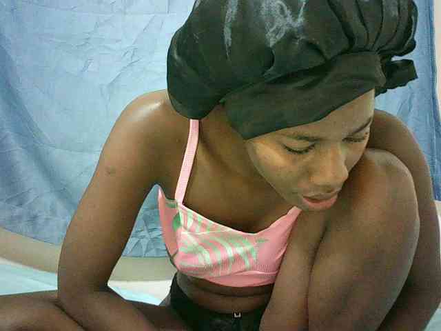 Sexyqueen2 webcam