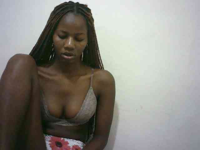 Sexyqueen2 webcam