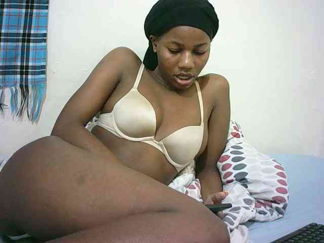 Sexyqueen2 webcam