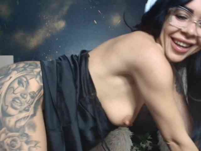 DesireBloom webcam