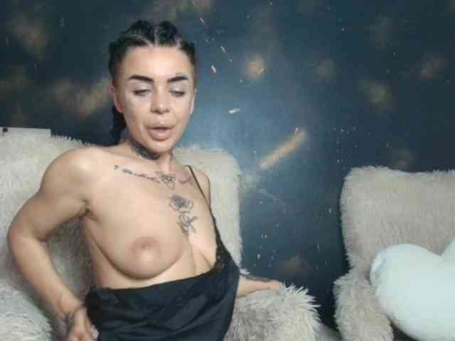 DesireBloom webcam