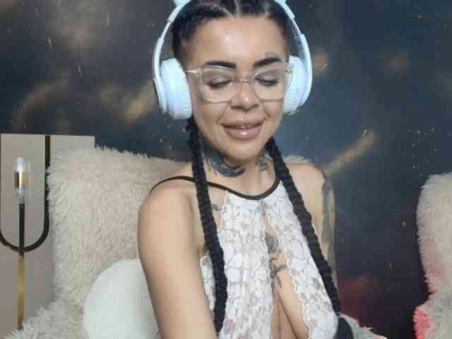 DesireBloom webcam
