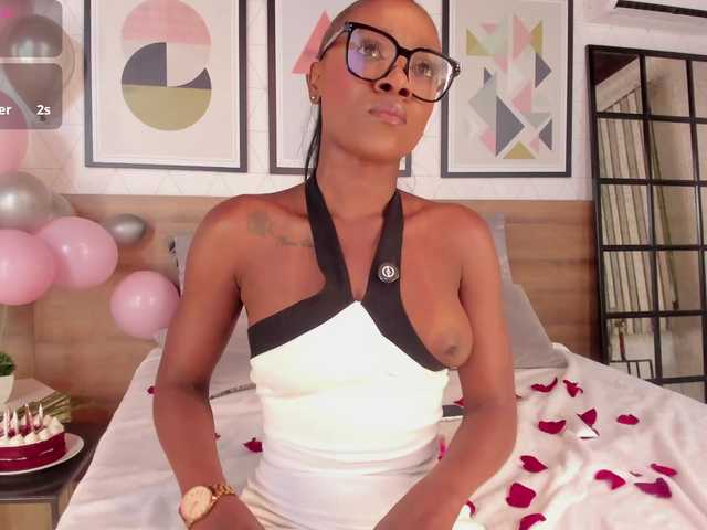 ZafiraBlack live cam on BongaCams