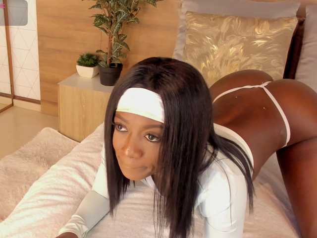 ZafiraBlack, en directo ahora en BongaCams