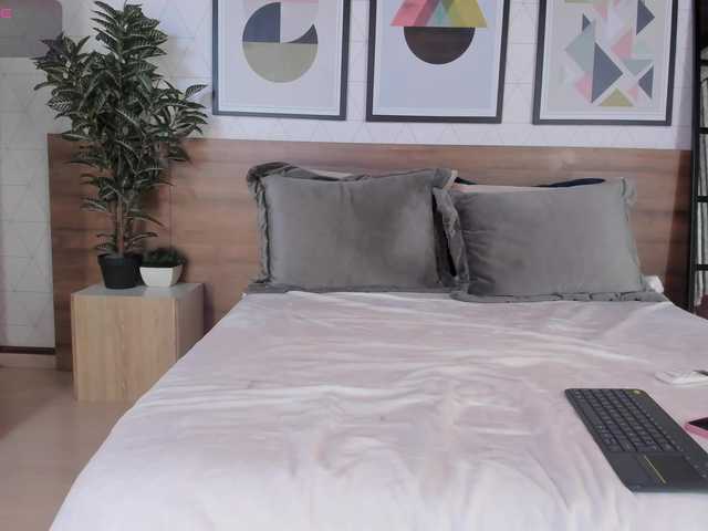 ZafiraBlack live cam on BongaCams