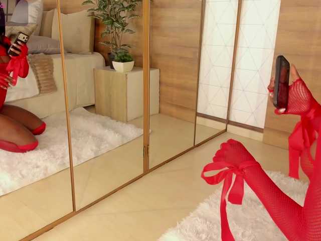 ZafiraBlack live cam on BongaCams