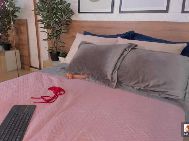 ZafiraBlack live cam on BongaCams