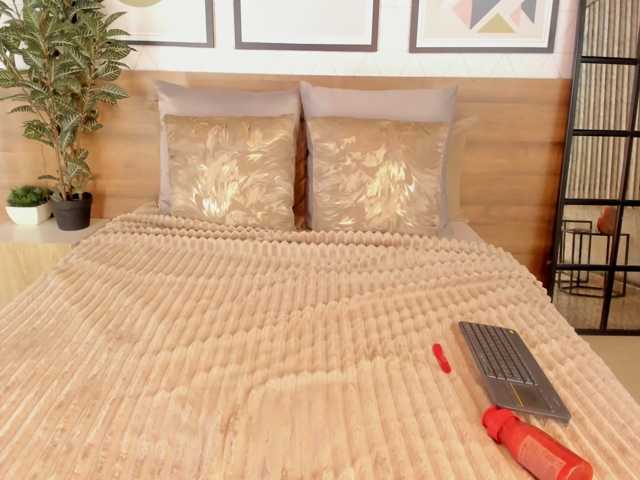 ZafiraBlack live cam on BongaCams