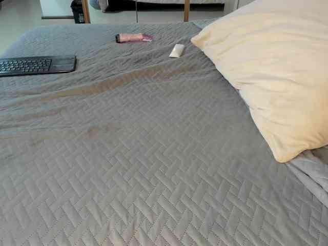 ZafiraBlack webcam