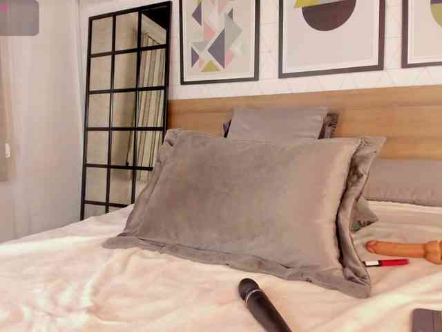 ZafiraBlack webcam