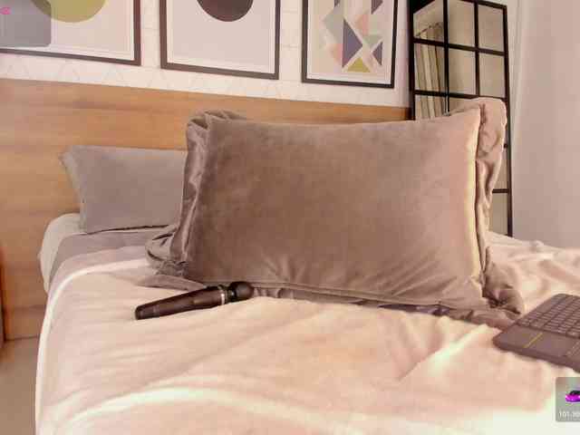 ZafiraBlack webcam