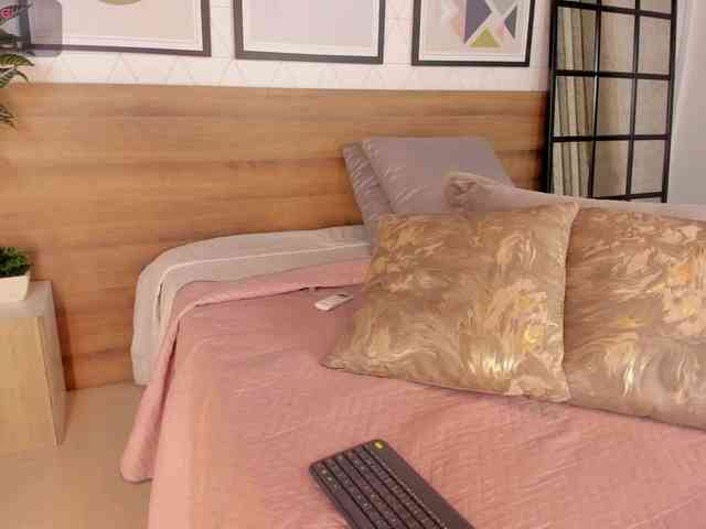 ZafiraBlack webcam