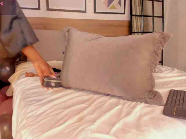 ZafiraBlack webcam