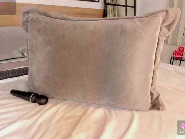 ZafiraBlack webcam