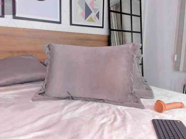 ZafiraBlack webcam