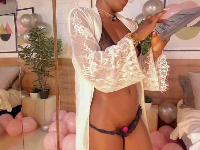 ZafiraBlack webcam