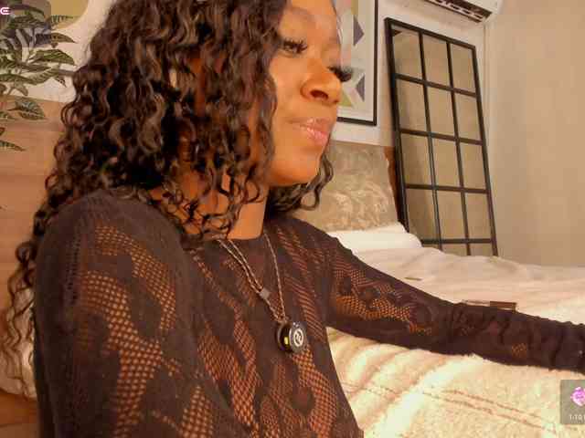 Model: ZafiraBlack