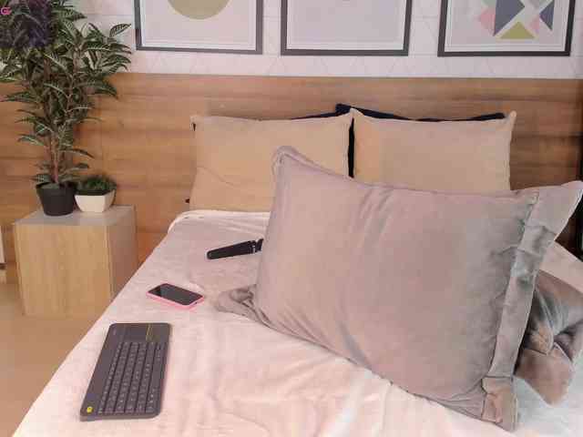 ZafiraBlack webcam