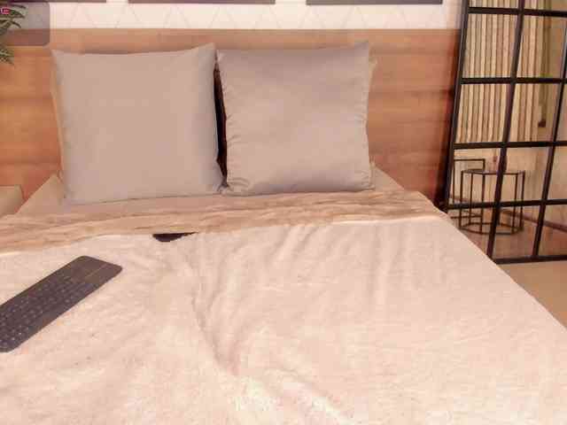 ZafiraBlack webcam
