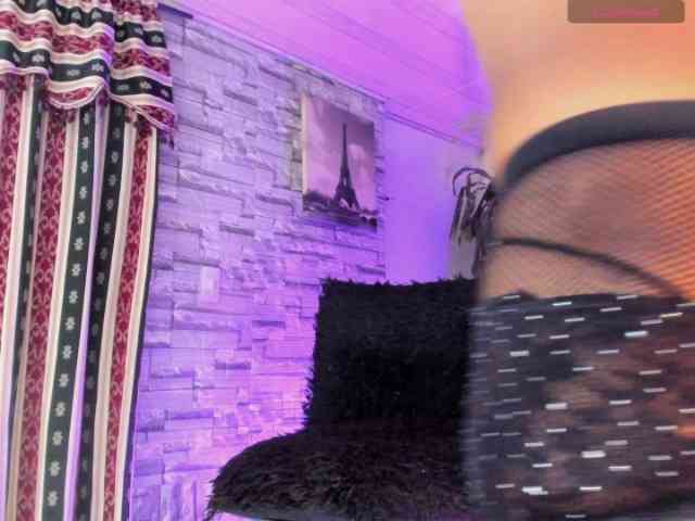 BeautyCatalella1 Live Webcam on BongaCams