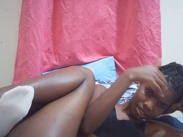 Beautyviny2 live cam on BongaCams