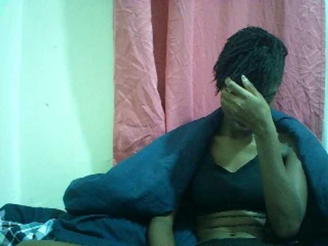 Beautyviny2 live cam on BongaCams
