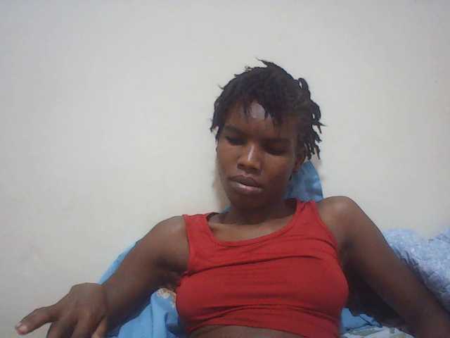 Beautyviny2 live cam on BongaCams