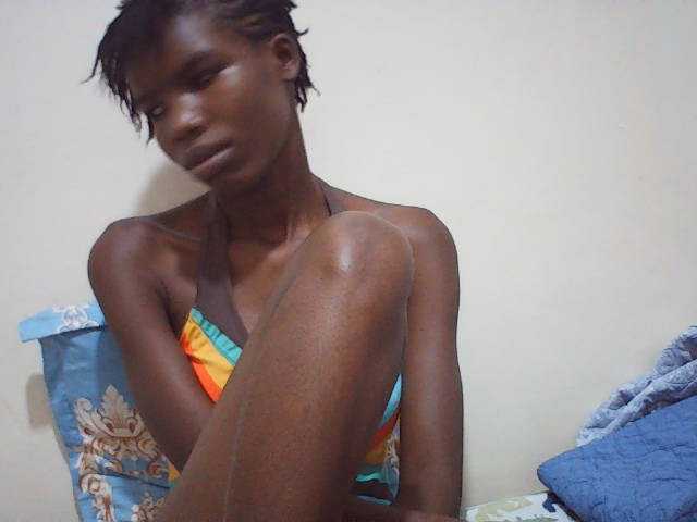 Beautyviny2 live cam on BongaCams