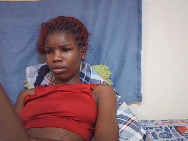 Beautyviny2 live cam on BongaCams