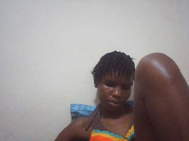 Beautyviny2 live cam on BongaCams